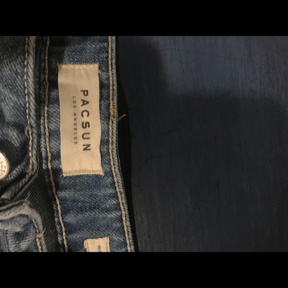 Pacsun distressed shorts - Picture 3 of 4